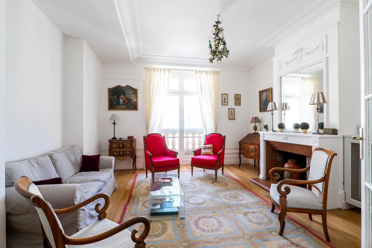 Appartamento Veeve - Perignon'S Palazzo Parigi